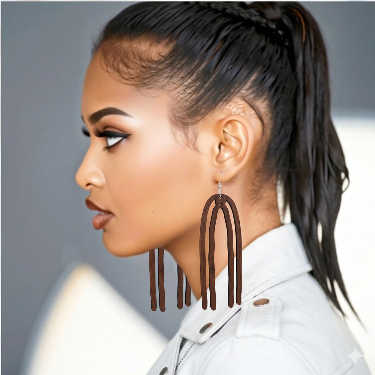Willow Arch Earrings – Sculpted Wooden Elegance